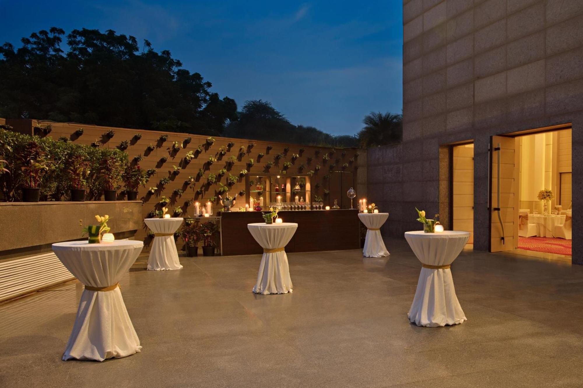 Le Meridien Gurgaon, Delhi NCR Extérieur photo