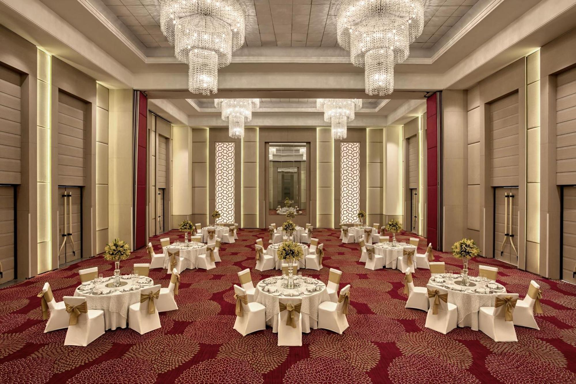 Le Meridien Gurgaon, Delhi NCR Extérieur photo