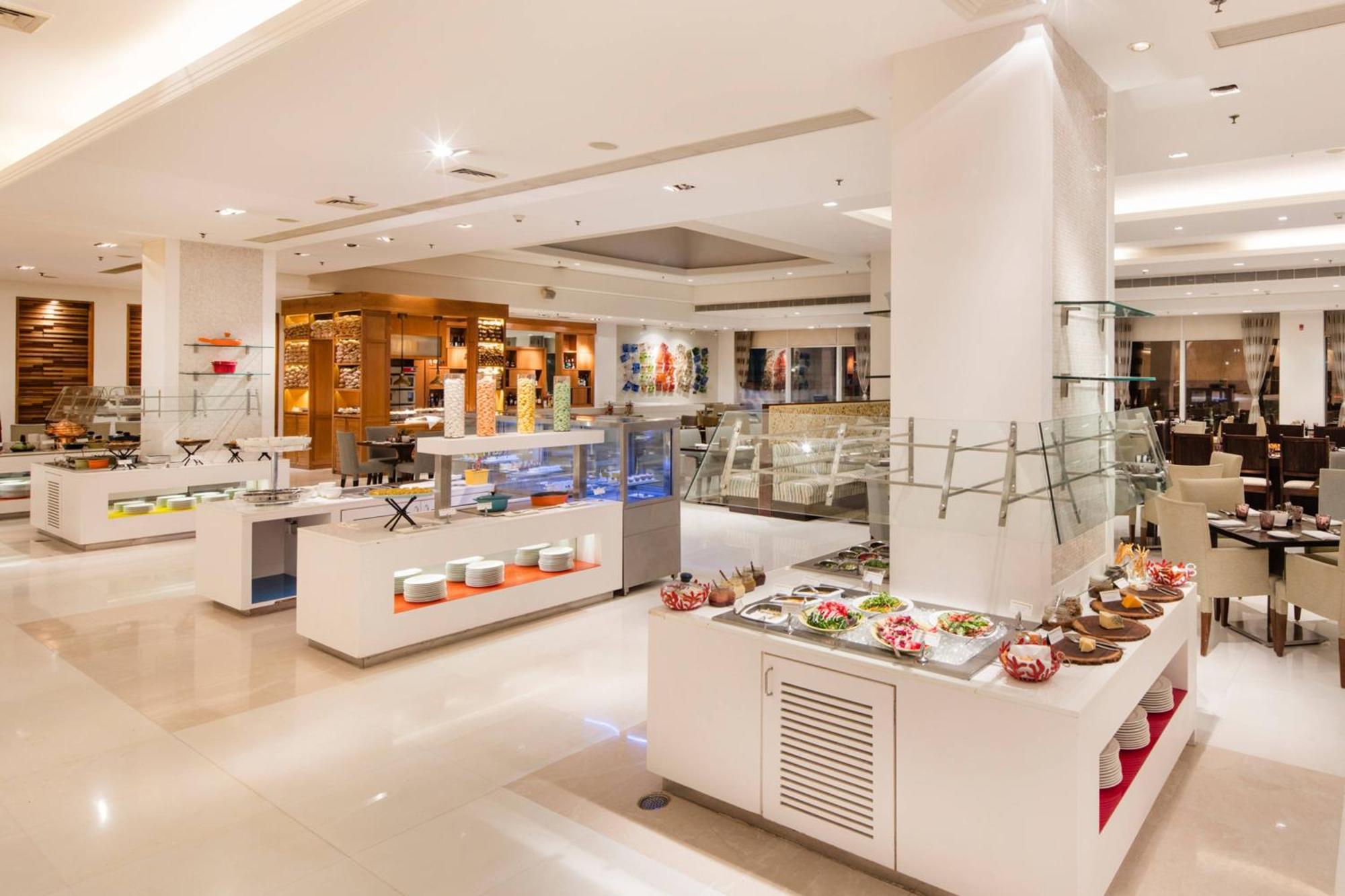 Le Meridien Gurgaon, Delhi NCR Extérieur photo