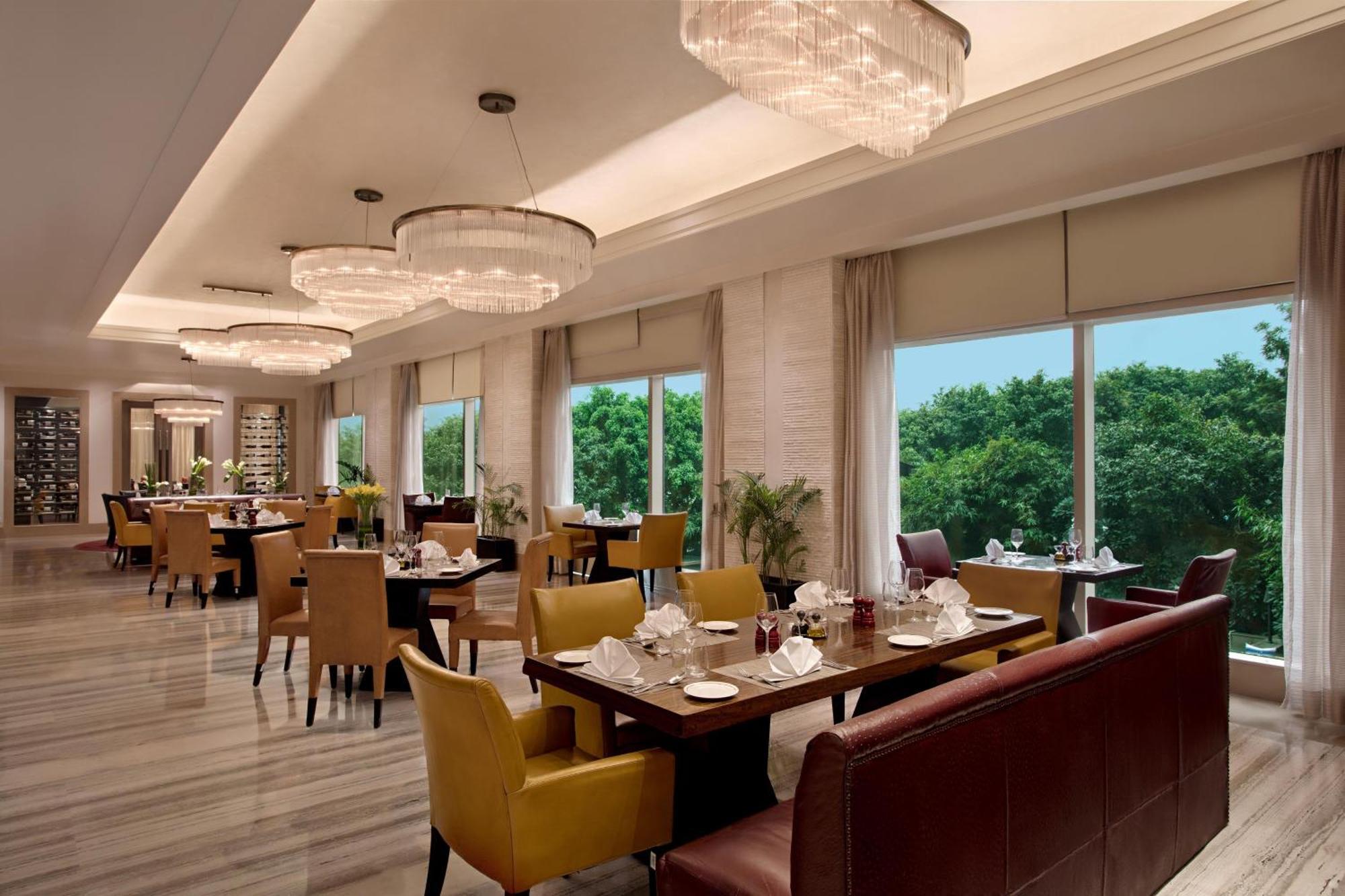 Le Meridien Gurgaon, Delhi NCR Extérieur photo